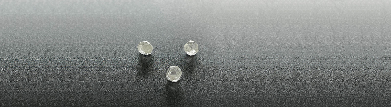 Diamantes crescidos laboratório do CVD