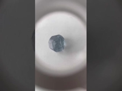 Diamantes coloridos cultivados em laboratório