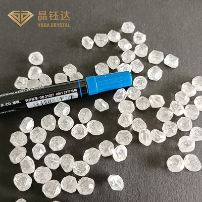 HPHT Diamantes não cortados feitos pelo homem VS Mais Claridade DEF Cor Forma retangular